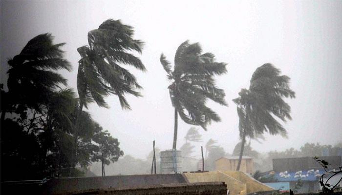 ঘূর্ণিঝড় 'মারুথা'র হাত ধরে গরম থেকে স্বস্তি পেতে পারে কলকাতা সহ দক্ষিণবঙ্গ ঘূর্ণিঝড় 'মারুথা'র হাত ধরে গরম থেকে স্বস্তি পেতে পারে কলকাতা সহ দক্ষিণবঙ্গ