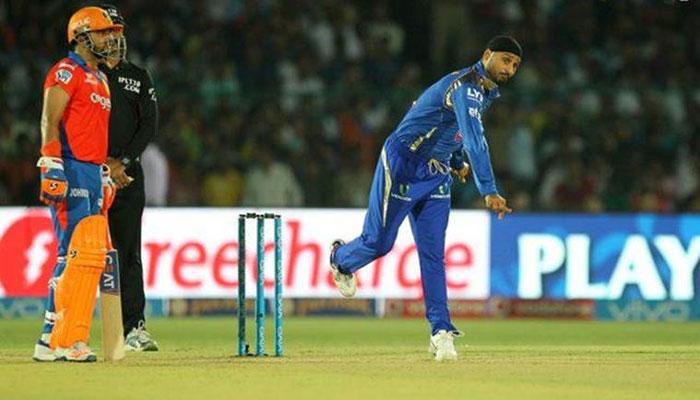 এবারের আইপিএলে চার ম্যাচে হরভজন সিংয়ের পারফরম্যান্স কিন্তু বেশ ভাল এবারের আইপিএলে চার ম্যাচে হরভজন সিংয়ের পারফরম্যান্স কিন্তু বেশ ভাল
