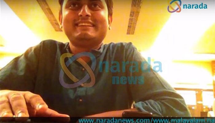 ভিডিওতে থাকলেও নারদকাণ্ডে সিবিআই এফআইআরে নাম নেই 'শঙ্কু স্যারে'র ভিডিওতে থাকলেও নারদকাণ্ডে সিবিআই এফআইআরে নাম নেই 'শঙ্কু স্যারে'র