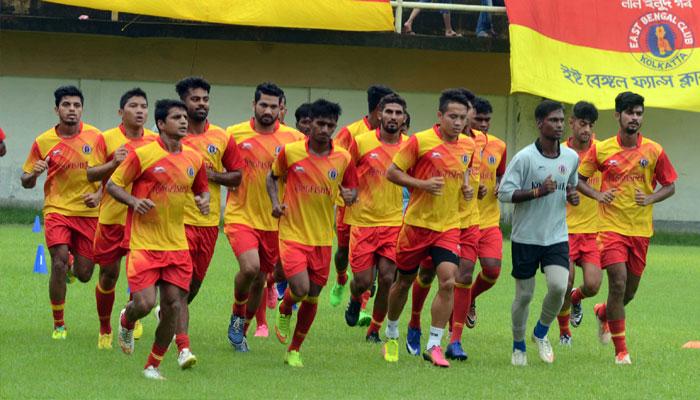 ইস্টবেঙ্গলের নতুন হেড স্যার হলেন মৃদুল ব্যানার্জি ইস্টবেঙ্গলের নতুন হেড স্যার হলেন মৃদুল ব্যানার্জি
