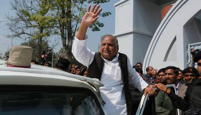 ইলেকট্রিক বিল ৪ লাখ টাকা, বকেয়া বিল এখনও পরিশোধ করেননি মুলায়ম সিং ইলেকট্রিক বিল ৪ লাখ টাকা, বকেয়া বিল এখনও পরিশোধ করেননি মুলায়ম সিং