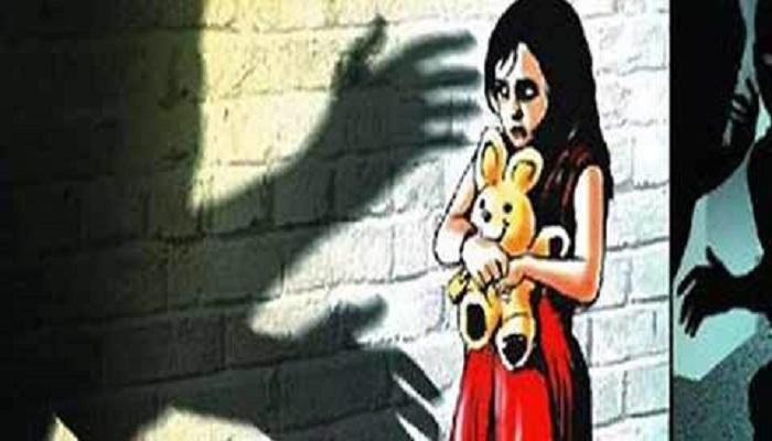 ক্লাস ফোরের ছাত্রীকে দোকানে তুলে নিয়ে গিয়ে ধর্ষণের চেষ্টা নিউটাউনে ক্লাস ফোরের ছাত্রীকে দোকানে তুলে নিয়ে গিয়ে ধর্ষণের চেষ্টা নিউটাউনে