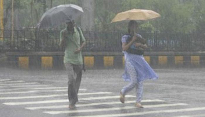 কালবৈশাখীর দাপটে ডায়মন্ড হারবার রোডে উপড়ে গিয়েছে বাতিস্তম্ভ কালবৈশাখীর দাপটে ডায়মন্ড হারবার রোডে উপড়ে গিয়েছে বাতিস্তম্ভ