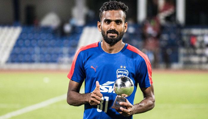বিনীথের হয়ে সওয়াল করলেন কেরালার মুখ্যমন্ত্রী পিনারাই বিজয়ন বিনীথের হয়ে সওয়াল করলেন কেরালার মুখ্যমন্ত্রী পিনারাই বিজয়ন