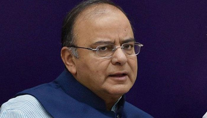 কাশ্মীরে পাক আক্রমণ রুখতে সেনা কর্তারা নিজেরাই সিদ্ধান্ত নেবেন : জেটলি কাশ্মীরে পাক আক্রমণ রুখতে সেনা কর্তারা নিজেরাই সিদ্ধান্ত নেবেন : জেটলি