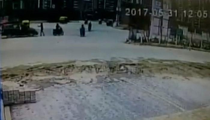 AAP সরকারের বিরুদ্ধে দুর্নীতির অভিযোগ এনে আক্রান্ত RTI কর্মী AAP সরকারের বিরুদ্ধে দুর্নীতির অভিযোগ এনে আক্রান্ত RTI কর্মী