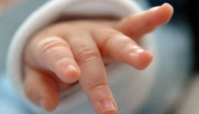 বছর চারেকের শিশুর অস্বাভাবিক মৃত্যু বারুইপুরের শাঁখারিপুকুরে, খুনের অভিযোগ পরিবারের বছর চারেকের শিশুর অস্বাভাবিক মৃত্যু বারুইপুরের শাঁখারিপুকুরে, খুনের অভিযোগ পরিবারের