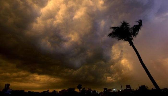 কলকাতায় এখনও বৃষ্টি আসতে ঢের দেরি : আবহাওয়া দফতর কলকাতায় এখনও বৃষ্টি আসতে ঢের দেরি : আবহাওয়া দফতর