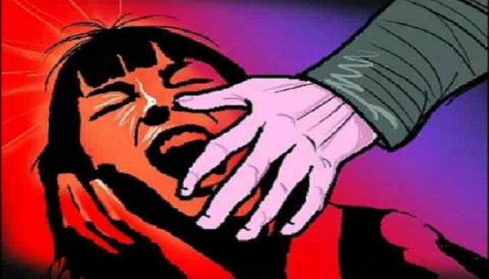 ধর্ষণ করে খুন ও চলন্ত ট্রেনে শ্লীলতাহানির অভিযোগে উত্তেজনা আসানসোলে ধর্ষণ করে খুন ও চলন্ত ট্রেনে শ্লীলতাহানির অভিযোগে উত্তেজনা আসানসোলে