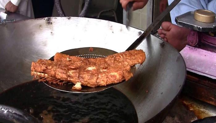 রান্নায় একই তেল বারবার ব্যবহার করছেন? আসছে মহা বিপদ... রান্নায় একই তেল বারবার ব্যবহার করছেন? আসছে মহা বিপদ...