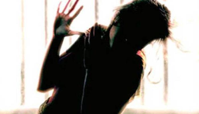 নাবালিকা ধর্ষণের অভিযোগে বাগদায় গ্রেফতার প্রতিবেশী নাবালিকা ধর্ষণের অভিযোগে বাগদায় গ্রেফতার প্রতিবেশী