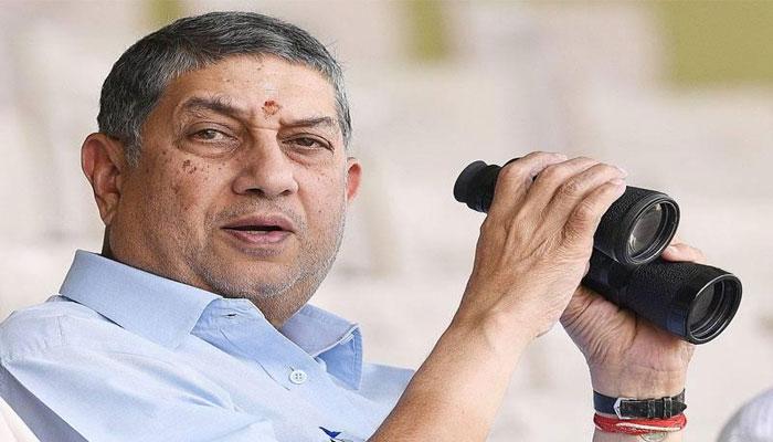 শ্রীনিবাসনের উপর চাপ বাড়াতে ফের নামল বিসিসিআই-এর পরামর্শদাতা কমিটি শ্রীনিবাসনের উপর চাপ বাড়াতে ফের নামল বিসিসিআই-এর পরামর্শদাতা কমিটি