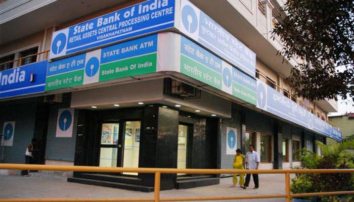 লকার থেকে কিছু হারালে, তার দায় নেই ব্যাঙ্কের : RBI লকার থেকে কিছু হারালে, তার দায় নেই ব্যাঙ্কের : RBI