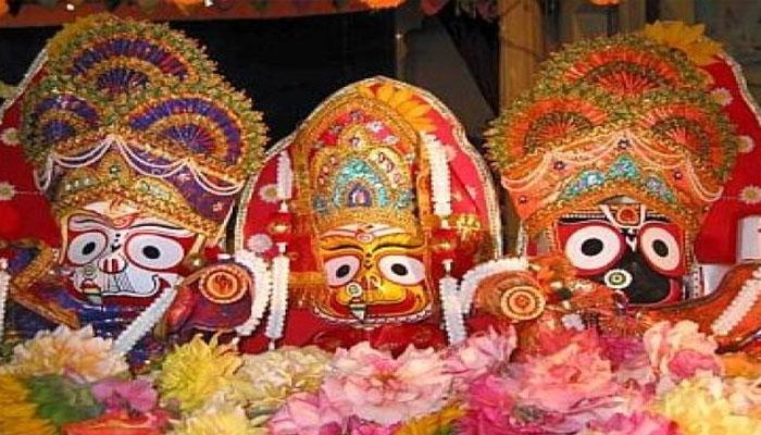 দেবতার নামে নিজের তিন সন্তানের নাম রেখেছেন মায়াপুরের আমেরিকার কন্যা দেবতার নামে নিজের তিন সন্তানের নাম রেখেছেন মায়াপুরের আমেরিকার কন্যা