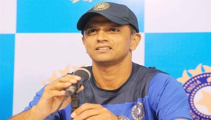 কোচ হিসেবে রাহুল দ্রাবিড়ের মাইনে দ্বিগুণ করে দিল বিসিসিআই কোচ হিসেবে রাহুল দ্রাবিড়ের মাইনে দ্বিগুণ করে দিল বিসিসিআই