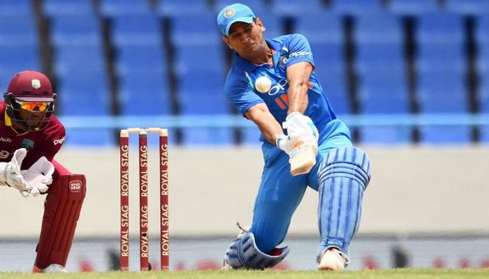অ্যান্টিগাতে অচেনা ধোনি, ফিনিসার মাহির ভূমিকা নিয়ে প্রশ্ন অ্যান্টিগাতে অচেনা ধোনি, ফিনিসার মাহির ভূমিকা নিয়ে প্রশ্ন