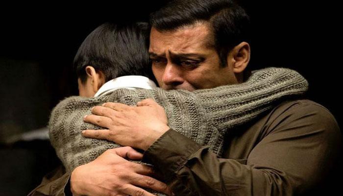 জানেন ‘টিউবলাইট’ না চলার জন্য সলমন খান কী করছেন? জানেন ‘টিউবলাইট’ না চলার জন্য সলমন খান কী করছেন?
