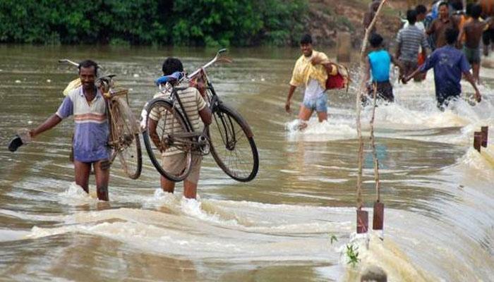 বর্ষা বাংলায় জেলায় বন্যা পরিস্থিতি বর্ষা বাংলায় জেলায় বন্যা পরিস্থিতি