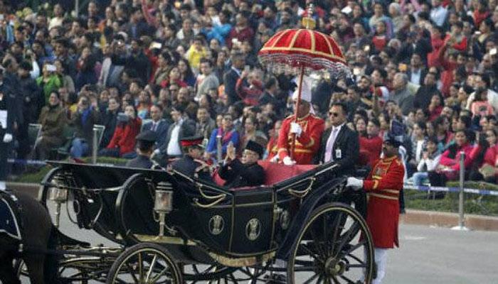 টসে জেতা ঐতিহাসিক বাহনে সওয়ার ভারতীয় রাষ্ট্রপতির পরম্পরা টসে জেতা ঐতিহাসিক বাহনে সওয়ার ভারতীয় রাষ্ট্রপতির পরম্পরা