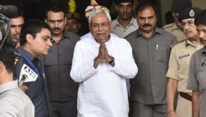 আস্থা ভোটেও জয়ী নীতীশ, JDU-NDA জোটের পক্ষে ভোট পড়ল ১৩১ আস্থা ভোটেও জয়ী নীতীশ, JDU-NDA জোটের পক্ষে ভোট পড়ল ১৩১