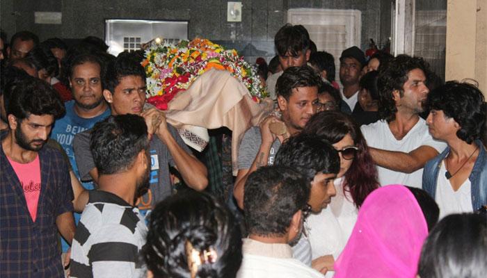 ইন্দ্র কুমারকে শেষ শ্রদ্ধা বলিউডের ইন্দ্র কুমারকে শেষ শ্রদ্ধা বলিউডের