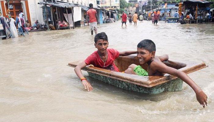ভোররাতের পর বৃষ্টি থামলেও উদ্বেগ কাটছে না ঘাটালে ভোররাতের পর বৃষ্টি থামলেও উদ্বেগ কাটছে না ঘাটালে