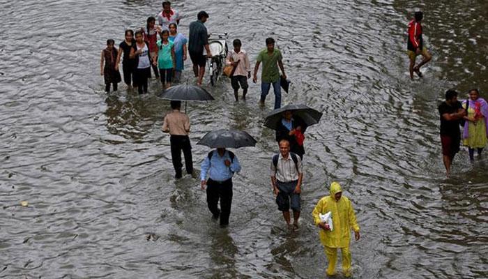 লাগাতার ভারী বর্ষণে বিপর্যস্ত উত্তরবঙ্গ, দক্ষিণবঙ্গে বিক্ষিপ্ত মাঝারি বৃষ্টির পূর্বাভাস লাগাতার ভারী বর্ষণে বিপর্যস্ত উত্তরবঙ্গ, দক্ষিণবঙ্গে বিক্ষিপ্ত মাঝারি বৃষ্টির পূর্বাভাস