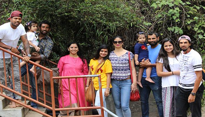 শ্রীলঙ্কায় অশোক বন-এ টিম ইন্ডিয়া, সোশ্যাল মিডিয়ায় নিশানা শামিকে শ্রীলঙ্কায় অশোক বন-এ টিম ইন্ডিয়া, সোশ্যাল মিডিয়ায় নিশানা শামিকে