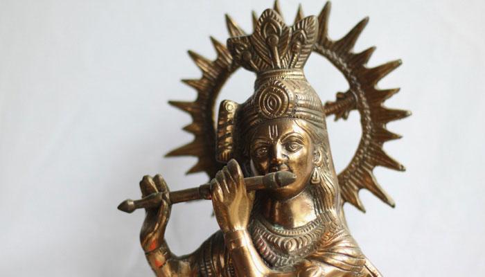 আজ জন্মাষ্টমী, ধর্মবিশ্বাসীদের কাছে এটা গীতা প্রণেতা শ্রীকৃষ্ণের জন্মদিন আজ জন্মাষ্টমী, ধর্মবিশ্বাসীদের কাছে এটা গীতা প্রণেতা শ্রীকৃষ্ণের জন্মদিন