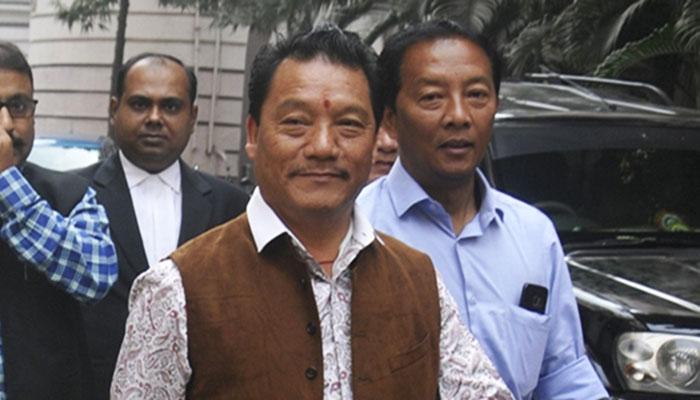 সুর নরম মোর্চার; পাহাড় সমস্যা সমাধানে মুখ্যমন্ত্রীর হস্তক্ষেপ দাবি বিমল গুরুংয়ের সুর নরম মোর্চার; পাহাড় সমস্যা সমাধানে মুখ্যমন্ত্রীর হস্তক্ষেপ দাবি বিমল গুরুংয়ের