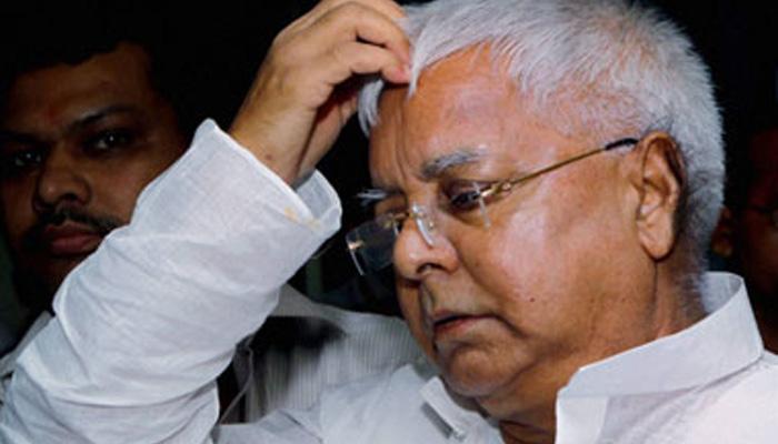 রেলের হোটেল লিজ কেলেঙ্কারিতে লালু-তেজস্বীকে তলব সিবিআইয়ের রেলের হোটেল লিজ কেলেঙ্কারিতে লালু-তেজস্বীকে তলব সিবিআইয়ের