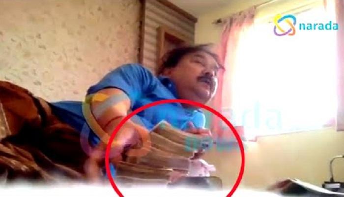 নারদ মামলায় CBI দফতরে হাজিরা দিলেন মদন মিত্র নারদ মামলায় CBI দফতরে হাজিরা দিলেন মদন মিত্র