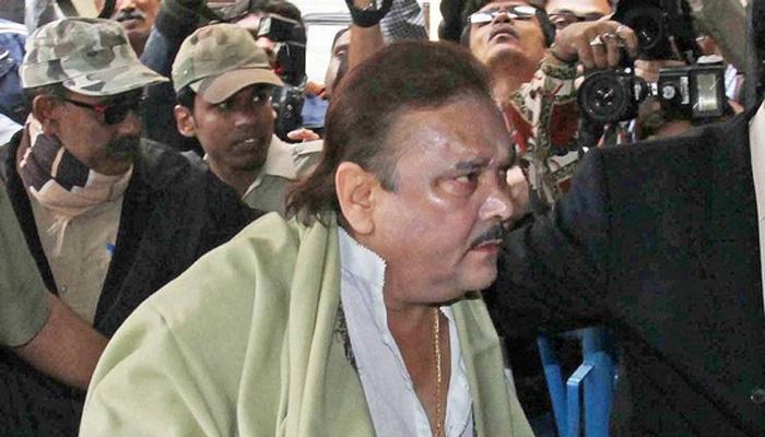 মদন মিত্রের বাড়িতে সিবিআই তল্লাসি মদন মিত্রের বাড়িতে সিবিআই তল্লাসি