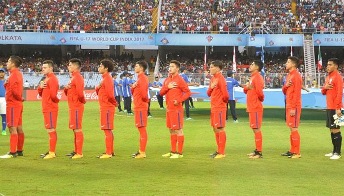 চিলির ফুটবলাররা জাতীয় সঙ্গীত নিয়ে যা করল, তা গর্বিত করেছে সবাইকে চিলির ফুটবলাররা জাতীয় সঙ্গীত নিয়ে যা করল, তা গর্বিত করেছে সবাইকে