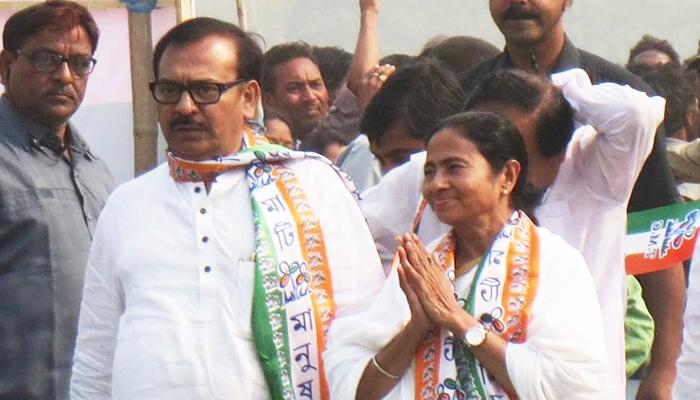জেলা সফরে আজ ঝাড়গ্রামে মুখ্যমন্ত্রী জেলা সফরে আজ ঝাড়গ্রামে মুখ্যমন্ত্রী