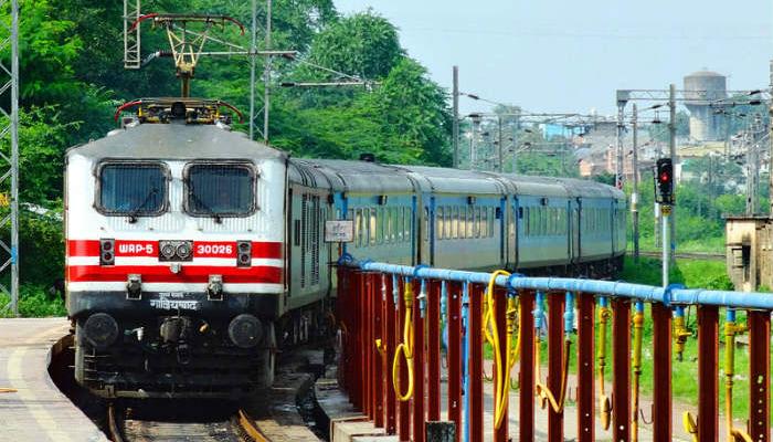 ৫০০-র বেশি দূরপাল্লার ট্রেনের যাত্রার সময় কমাচ্ছে রেল ৫০০-র বেশি দূরপাল্লার ট্রেনের যাত্রার সময় কমাচ্ছে রেল