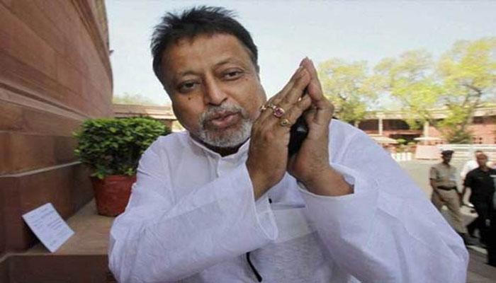 টাকা নয়ছয়ের অভিযোগে গ্রেফতার মুকুল ঘনিষ্ঠ টাকা নয়ছয়ের অভিযোগে গ্রেফতার মুকুল ঘনিষ্ঠ