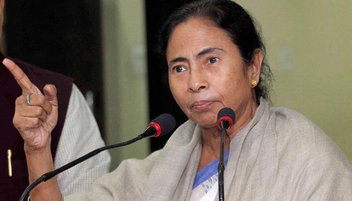 ''কেন্দ্রীয় সংস্থাগুলিকে দিয়ে তৃণমূলকে ভাঙার চেষ্টা করছে,'' নাম না করে আক্রমণ মমতার ''কেন্দ্রীয় সংস্থাগুলিকে দিয়ে তৃণমূলকে ভাঙার চেষ্টা করছে,'' নাম না করে আক্রমণ মমতার