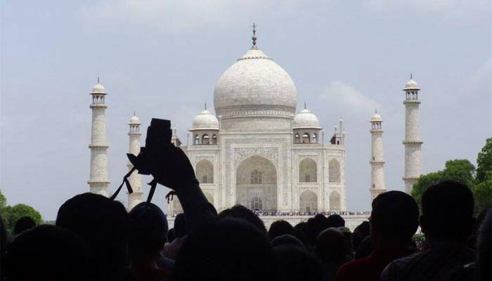 নামাজ বন্ধ না হলে শিবপুজোও হোক তাজমহলে, দাবি আরএসএসের নামাজ বন্ধ না হলে শিবপুজোও হোক তাজমহলে, দাবি আরএসএসের
