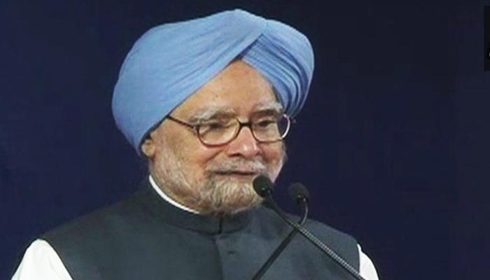 দুনিয়ার কোনও দেশই নোটবন্দির মতো বেপরোয়া সিদ্ধান্ত নেয়নি, কেন্দ্রকে তোপ মনমোহনের দুনিয়ার কোনও দেশই নোটবন্দির মতো বেপরোয়া সিদ্ধান্ত নেয়নি, কেন্দ্রকে তোপ মনমোহনের
