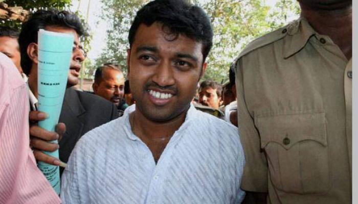 ‘’যাঁরা অভিষেকের নামে বাবাকে বলতেন, তাঁরাই এখন আমার নামে বলছেন’’ ‘’যাঁরা অভিষেকের নামে বাবাকে বলতেন, তাঁরাই এখন আমার নামে বলছেন’’