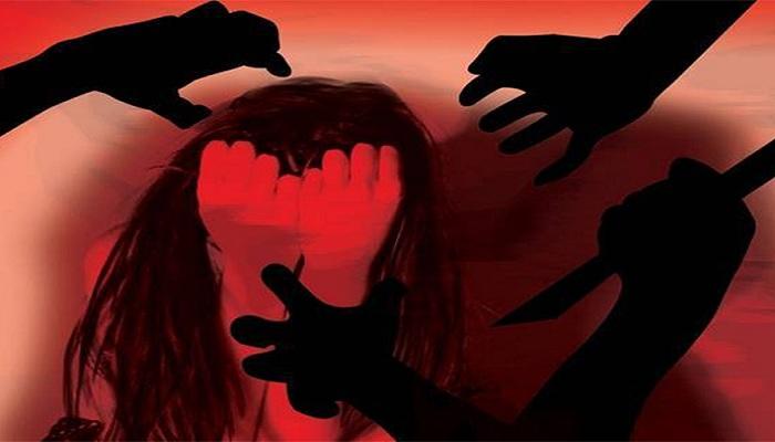 বাবা, ভাই ও কাকাদের হাতে গণধর্ষিতা কিশোরী! জোর করে গর্ভপাতও বাবা, ভাই ও কাকাদের হাতে গণধর্ষিতা কিশোরী! জোর করে গর্ভপাতও