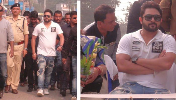 'সেফ ড্রাইভ সেভ লাইভ'-এর প্রচারে মালবাজারে সোহম 'সেফ ড্রাইভ সেভ লাইভ'-এর প্রচারে মালবাজারে সোহম