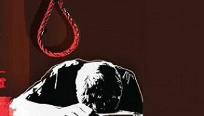 পড়াশুনোয় অমনোযোগী হওয়ায় বাবার বকুনি, অভিমানে আত্মঘাতী পড়ুয়া পড়াশুনোয় অমনোযোগী হওয়ায় বাবার বকুনি, অভিমানে আত্মঘাতী পড়ুয়া