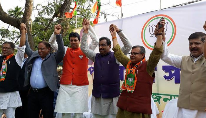 ত্রিপুরায় বিজেপিতে যোগ দিলেন কংগ্রেস বিধায়ক, অসম জয়ের কারিগর দায়িত্বে ত্রিপুরায় বিজেপিতে যোগ দিলেন কংগ্রেস বিধায়ক, অসম জয়ের কারিগর দায়িত্বে