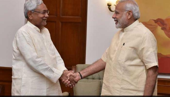 সঙ্গ দোষ! আজানের সময় ভাষণ থামাননি নীতীশ, অভিযোগ আরজেডির সঙ্গ দোষ! আজানের সময় ভাষণ থামাননি নীতীশ, অভিযোগ আরজেডির