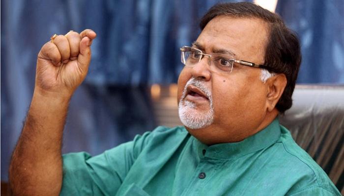 স্কুলস্তর থেকেই চরিত্রগঠনে জোর, নীতিশিক্ষার উদ্যোগ রাজ্য সরকারের স্কুলস্তর থেকেই চরিত্রগঠনে জোর, নীতিশিক্ষার উদ্যোগ রাজ্য সরকারের