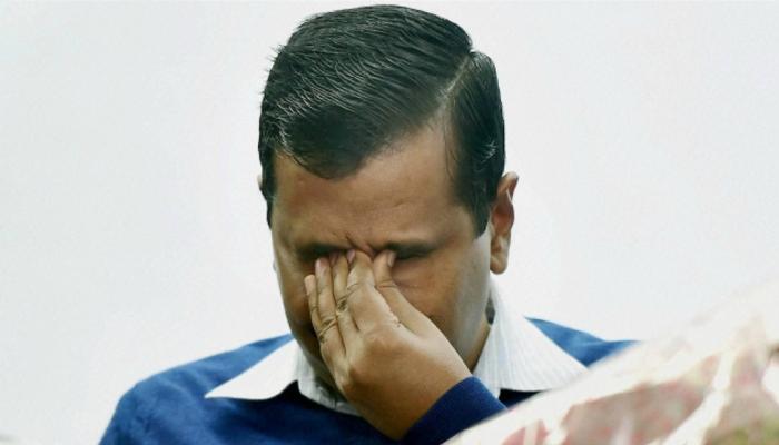 'অফিস অব প্রফিট' মামলায় হাইকোর্টেও ধাক্কা খেলেন কেজরিওয়াল 'অফিস অব প্রফিট' মামলায় হাইকোর্টেও ধাক্কা খেলেন কেজরিওয়াল