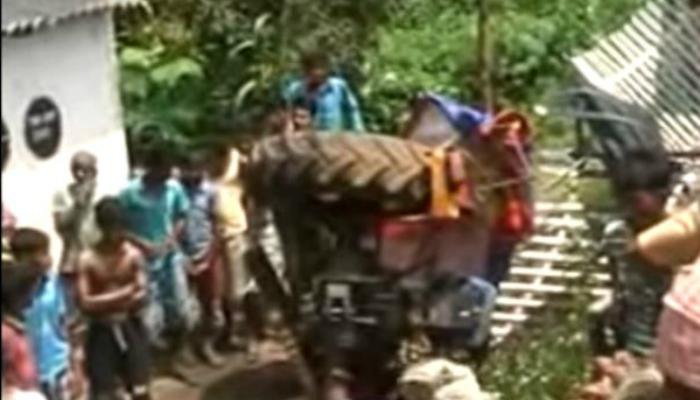রেললাইনে ট্রাক্টরে মালগাড়ির ধাক্কা, সাতসকালেই ভয়ঙ্কর দুর্ঘটনা রেললাইনে ট্রাক্টরে মালগাড়ির ধাক্কা, সাতসকালেই ভয়ঙ্কর দুর্ঘটনা
