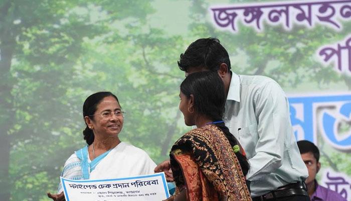 'ভুল বোঝাতে পারে বিরোধীরা', জঙ্গলমহলকে সতর্কবার্তা মমতার 'ভুল বোঝাতে পারে বিরোধীরা', জঙ্গলমহলকে সতর্কবার্তা মমতার